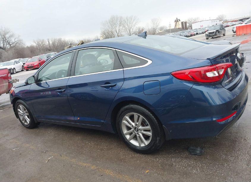 Photo 15 of 2015 Hyundai Sonata SE (VIN 5NPE24AF7FH217650)
