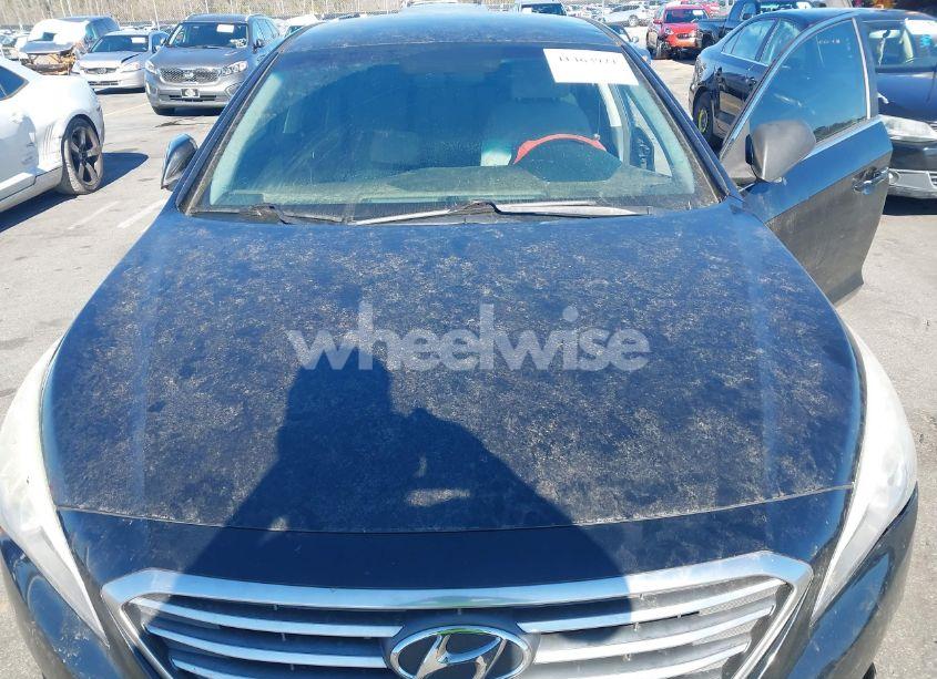 Photo 10 of 2015 Hyundai Sonata SE (VIN 5NPE24AF7FH250082)