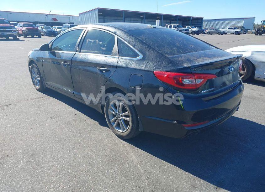 Photo 3 of 2015 Hyundai Sonata SE (VIN 5NPE24AF7FH250082)