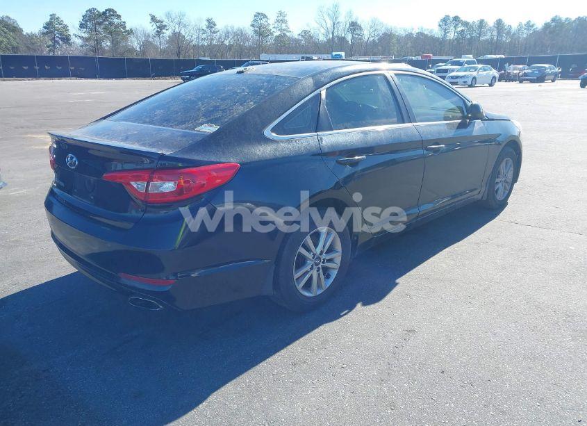 Photo 4 of 2015 Hyundai Sonata SE (VIN 5NPE24AF7FH250082)