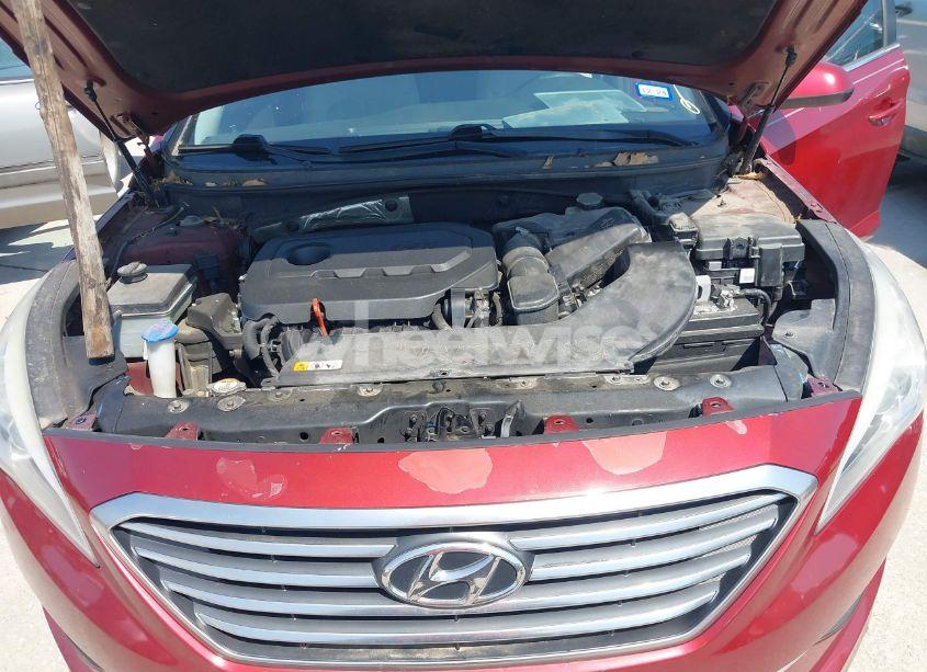 Photo 10 of 2015 Hyundai Sonata SE (VIN 5NPE24AF7FH257498)