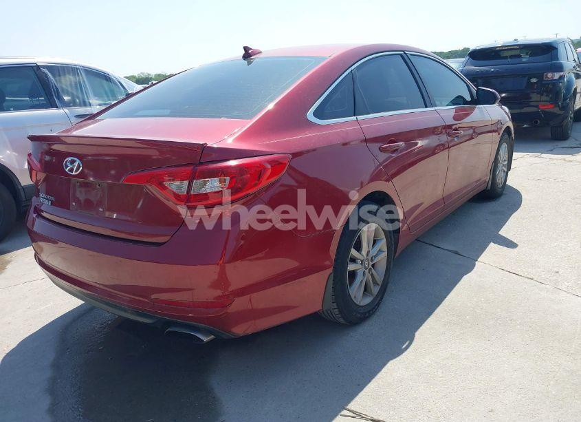 Photo 4 of 2015 Hyundai Sonata SE (VIN 5NPE24AF7FH257498)