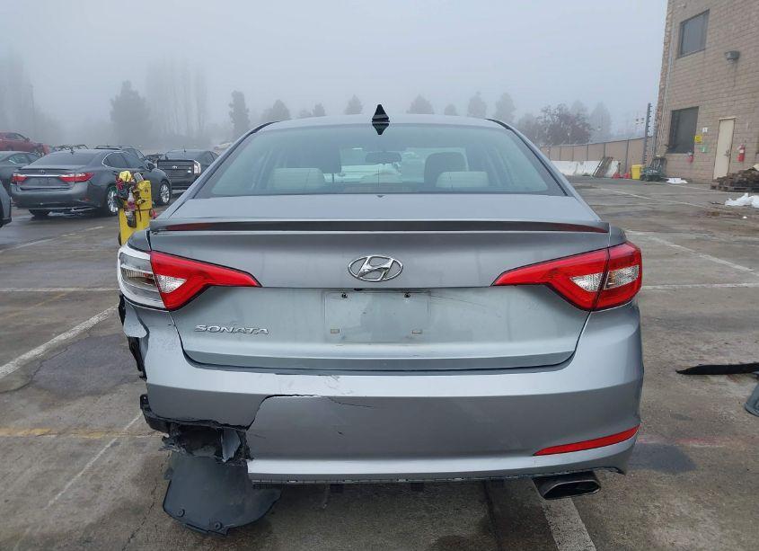 Photo 17 of 2016 Hyundai Sonata SE (VIN 5NPE24AF7GH267806)