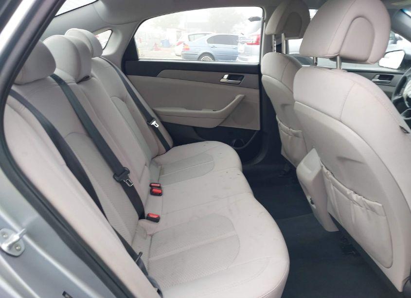 Photo 8 of 2016 Hyundai Sonata SE (VIN 5NPE24AF7GH267806)
