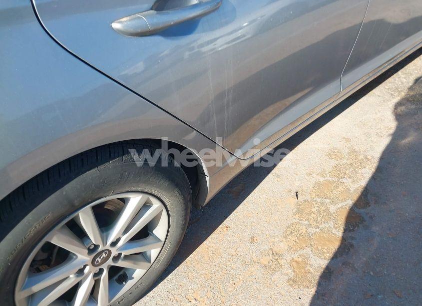 Photo 6 of 2016 Hyundai Sonata SE (VIN 5NPE24AF7GH269393)