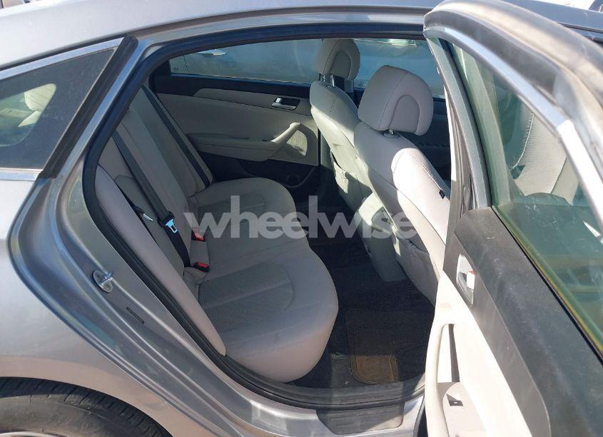 Photo 8 of 2016 Hyundai Sonata SE (VIN 5NPE24AF7GH269393)