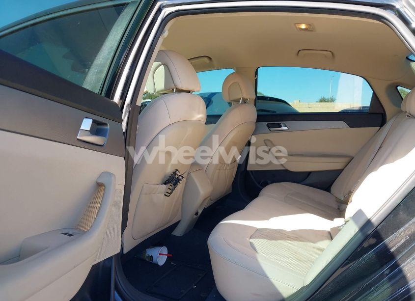 Photo 8 of 2016 Hyundai Sonata SE (VIN 5NPE24AF7GH270513)