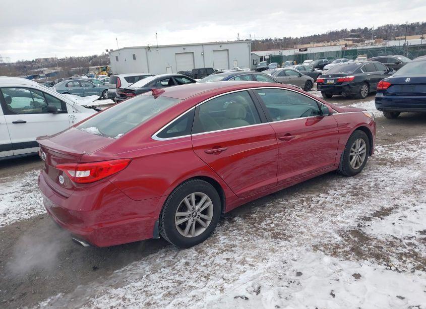 Photo 4 of 2016 Hyundai Sonata SE (VIN 5NPE24AF7GH288641)