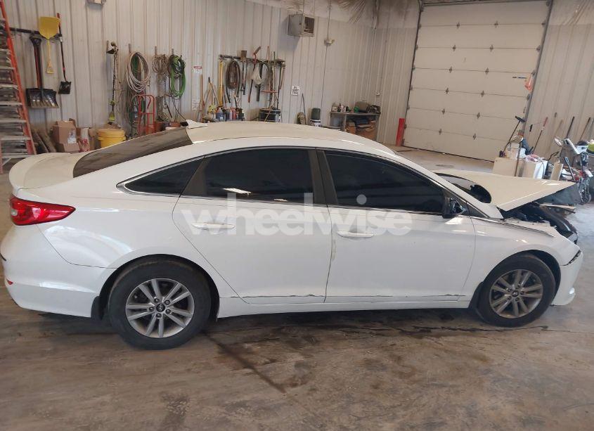 Photo 13 of 2016 Hyundai Sonata SE (VIN 5NPE24AF7GH289675)