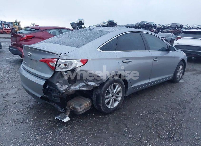 Photo 4 of 2016 Hyundai Sonata SE (VIN 5NPE24AF7GH289790)