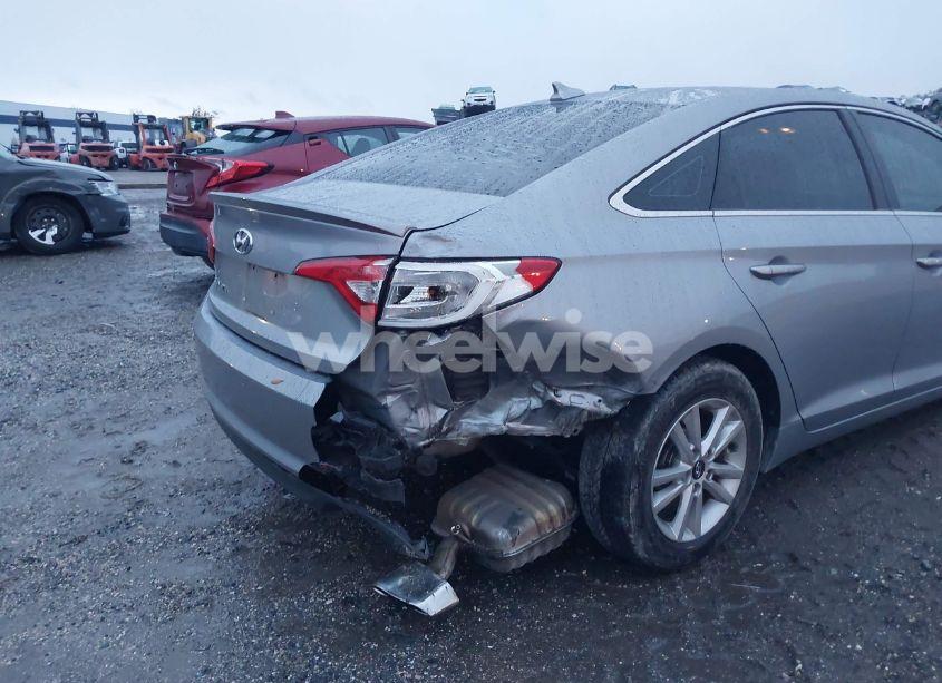 Photo 6 of 2016 Hyundai Sonata SE (VIN 5NPE24AF7GH289790)