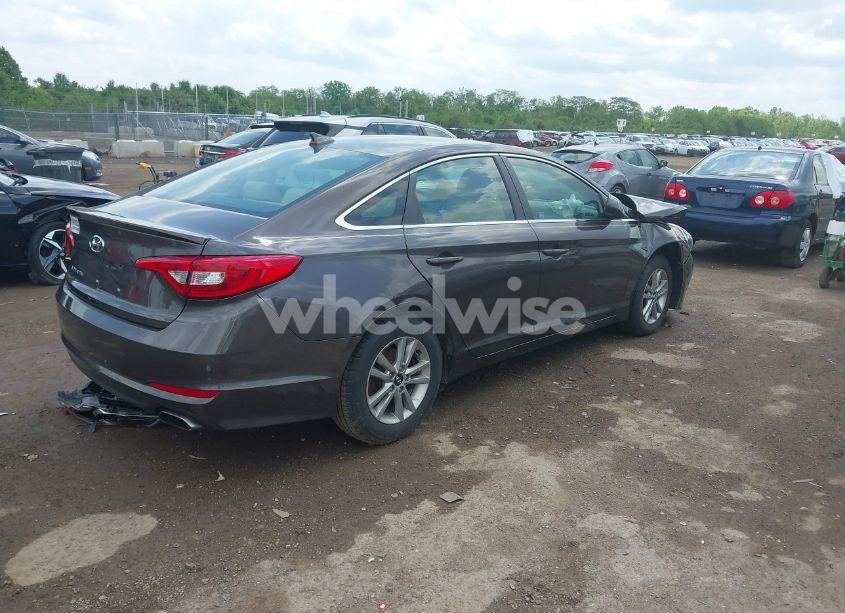 Photo 4 of 2016 Hyundai Sonata SE (VIN 5NPE24AF7GH296996)