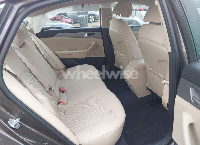 Photo 8 of 2016 Hyundai Sonata SE (VIN 5NPE24AF7GH296996)