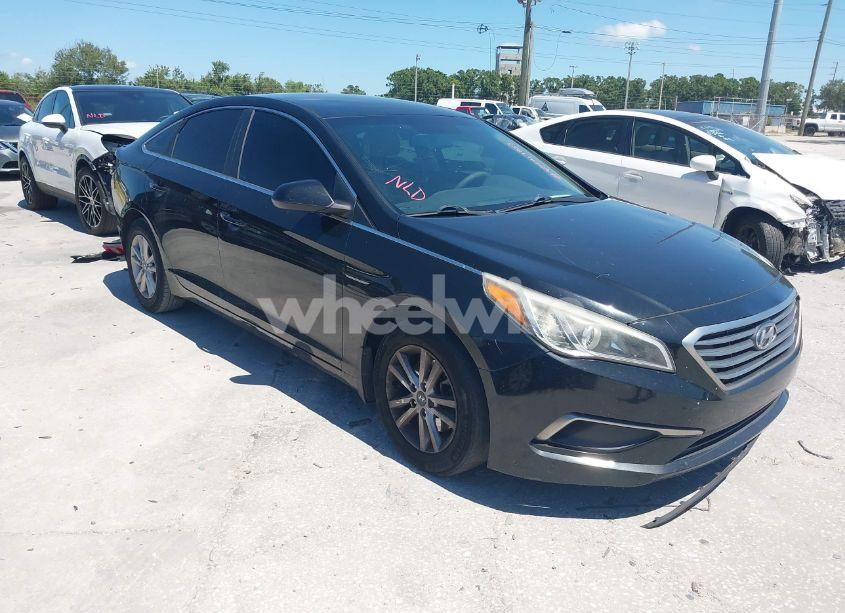 2016 Hyundai Sonata SE (VIN 5NPE24AF7GH313389) main photo