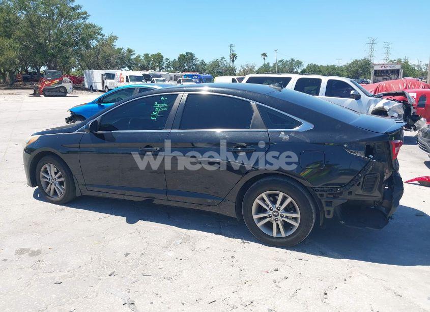 Photo 15 of 2016 Hyundai Sonata SE (VIN 5NPE24AF7GH313389)