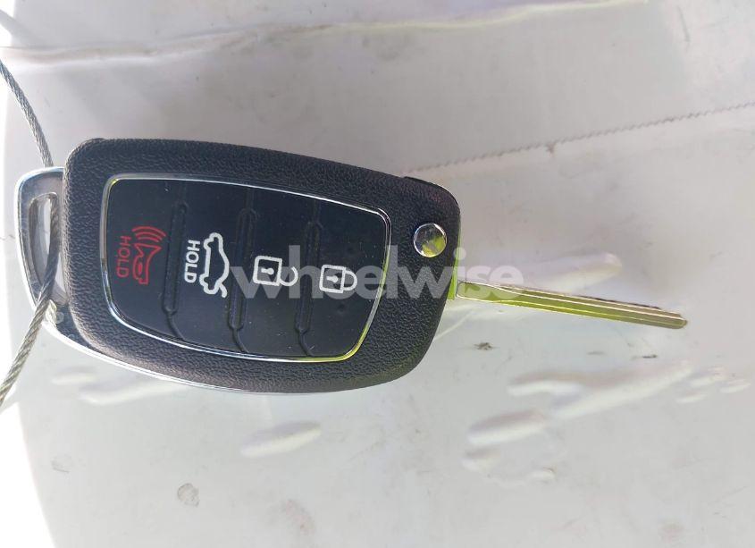 Photo 11 of 2016 Hyundai Sonata SE (VIN 5NPE24AF7GH316535)