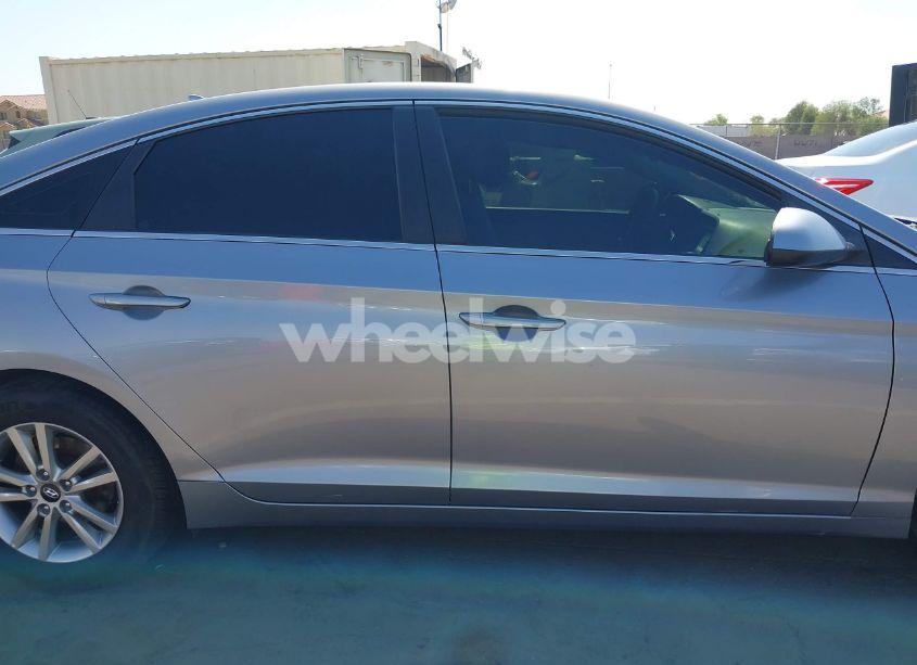 Photo 13 of 2016 Hyundai Sonata SE (VIN 5NPE24AF7GH316535)