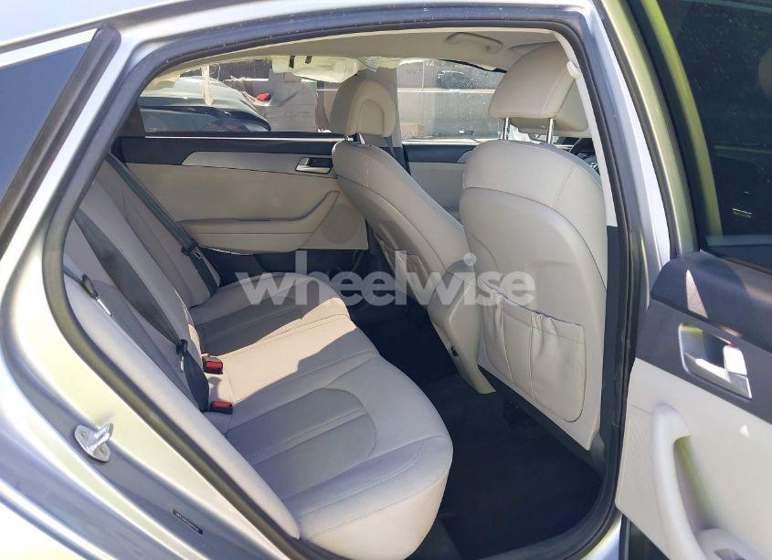 Photo 8 of 2016 Hyundai Sonata SE (VIN 5NPE24AF7GH316535)