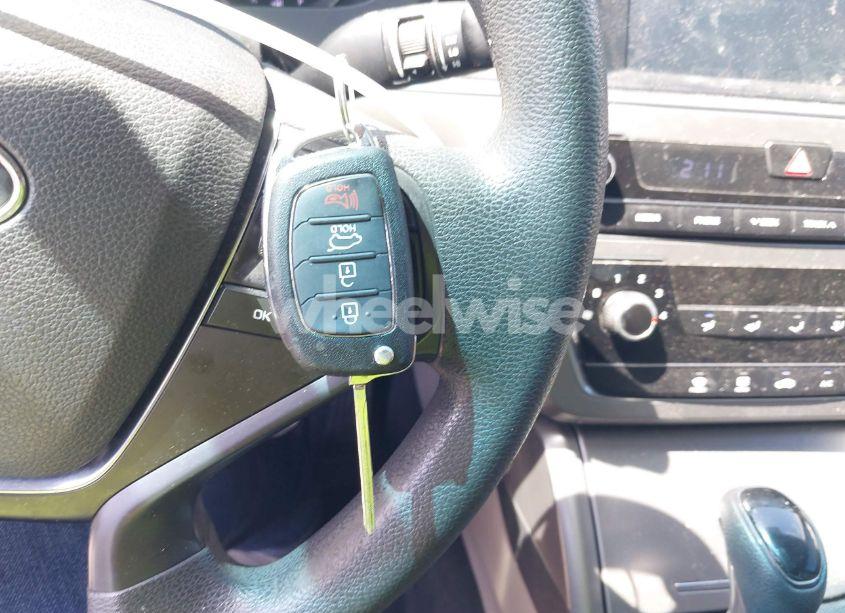 Photo 11 of 2016 Hyundai Sonata SE (VIN 5NPE24AF7GH317488)