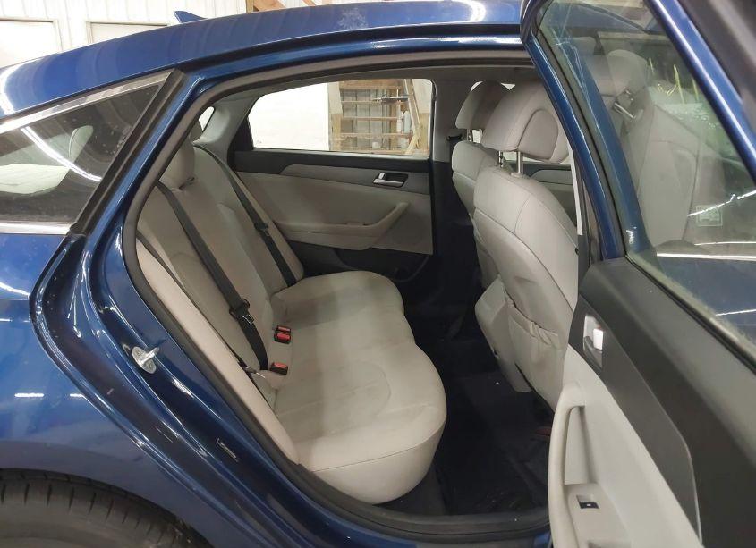 Photo 8 of 2016 Hyundai Sonata SE (VIN 5NPE24AF7GH319239)