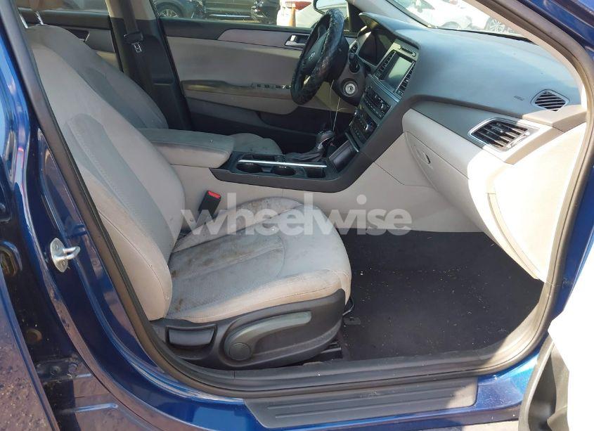 Photo 5 of 2016 Hyundai Sonata SE (VIN 5NPE24AF7GH319693)