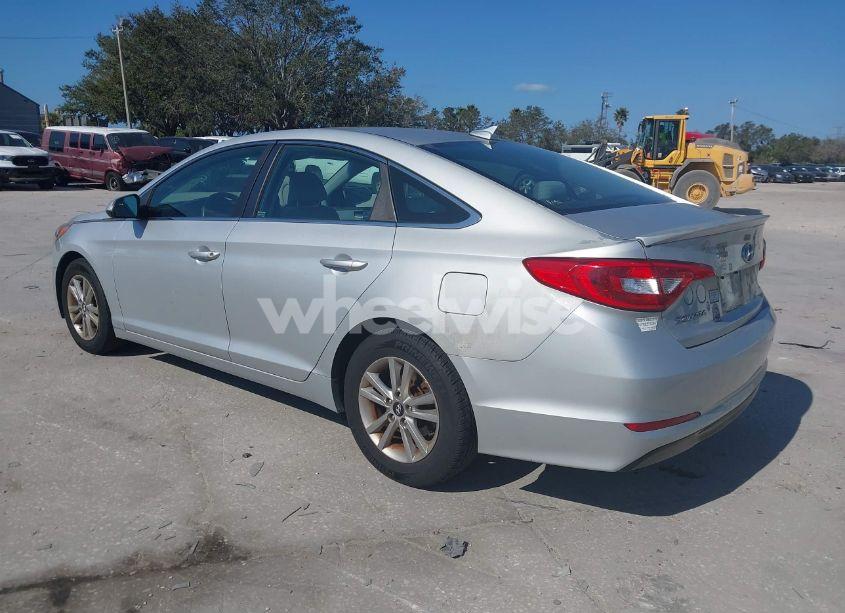 Photo 3 of 2016 Hyundai Sonata SE (VIN 5NPE24AF7GH329365)