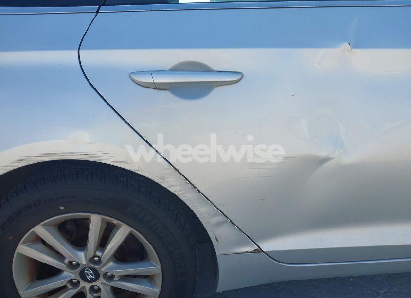 Photo 6 of 2016 Hyundai Sonata SE (VIN 5NPE24AF7GH329365)