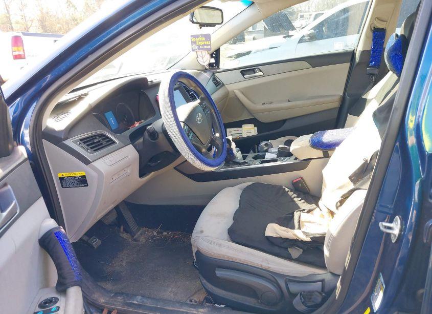 Photo 5 of 2016 Hyundai Sonata SE (VIN 5NPE24AF7GH329916)