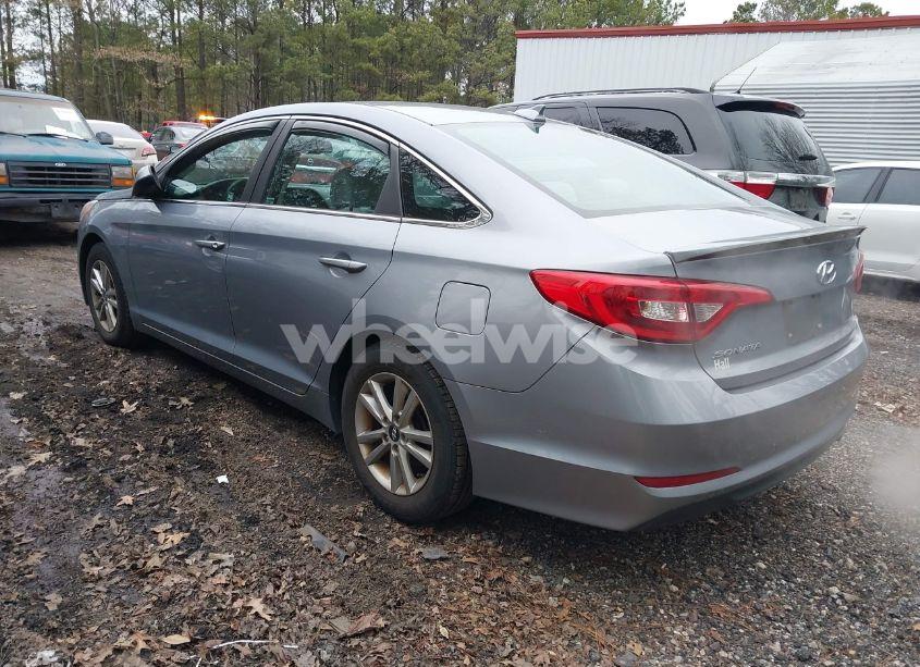 Photo 3 of 2016 Hyundai Sonata SE (VIN 5NPE24AF7GH345646)