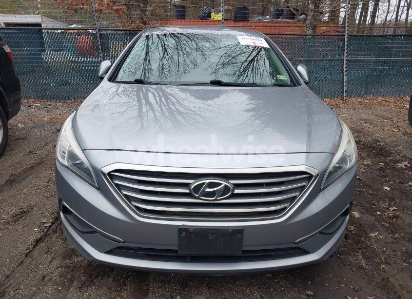 Photo 6 of 2016 Hyundai Sonata SE (VIN 5NPE24AF7GH345646)
