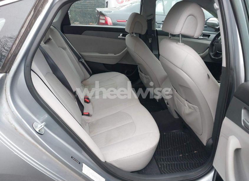 Photo 8 of 2016 Hyundai Sonata SE (VIN 5NPE24AF7GH345646)