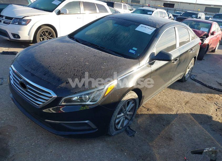 Photo 2 of 2016 Hyundai Sonata SE (VIN 5NPE24AF7GH354623)