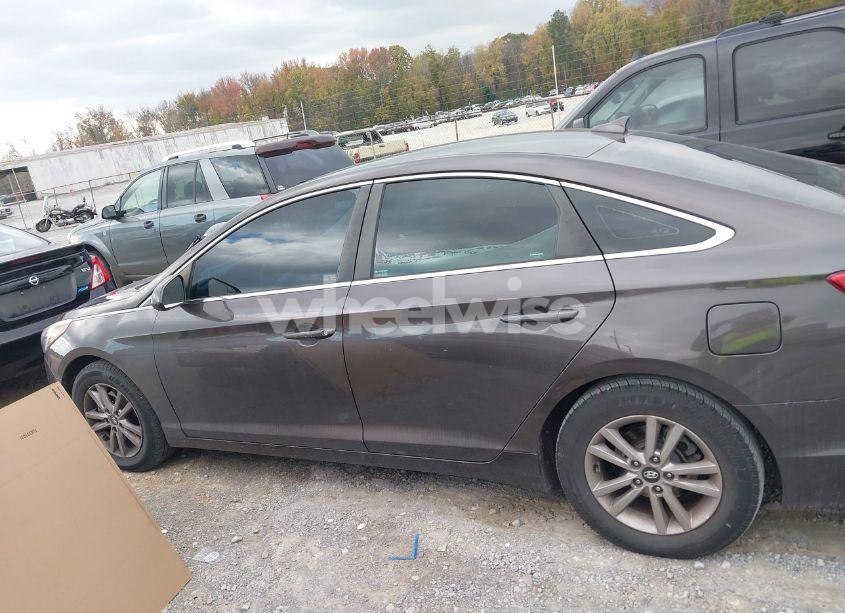 Photo 14 of 2016 Hyundai Sonata SE (VIN 5NPE24AF7GH359546)