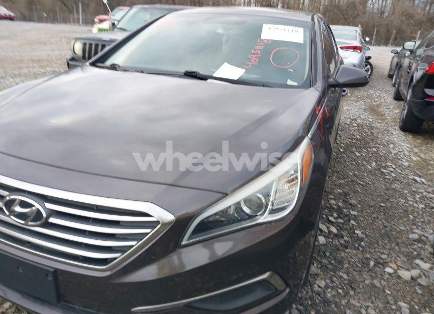 Photo 6 of 2016 Hyundai Sonata SE (VIN 5NPE24AF7GH359546)