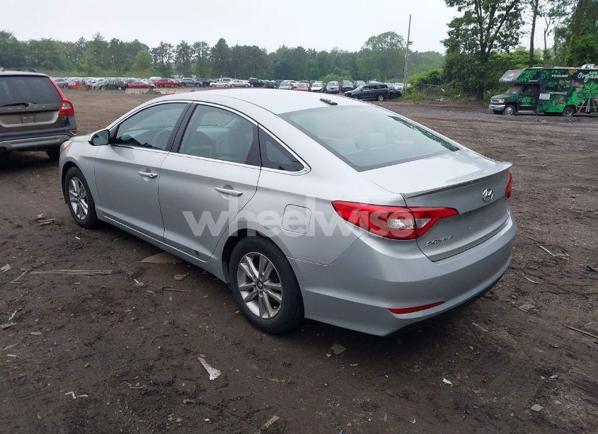 Photo 3 of 2016 Hyundai Sonata SE (VIN 5NPE24AF7GH377089)