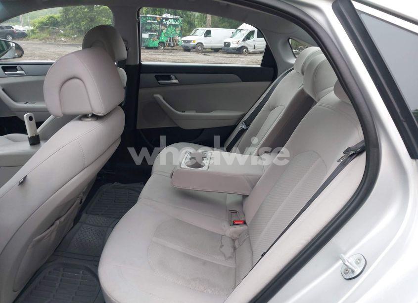 Photo 8 of 2016 Hyundai Sonata SE (VIN 5NPE24AF7GH377089)