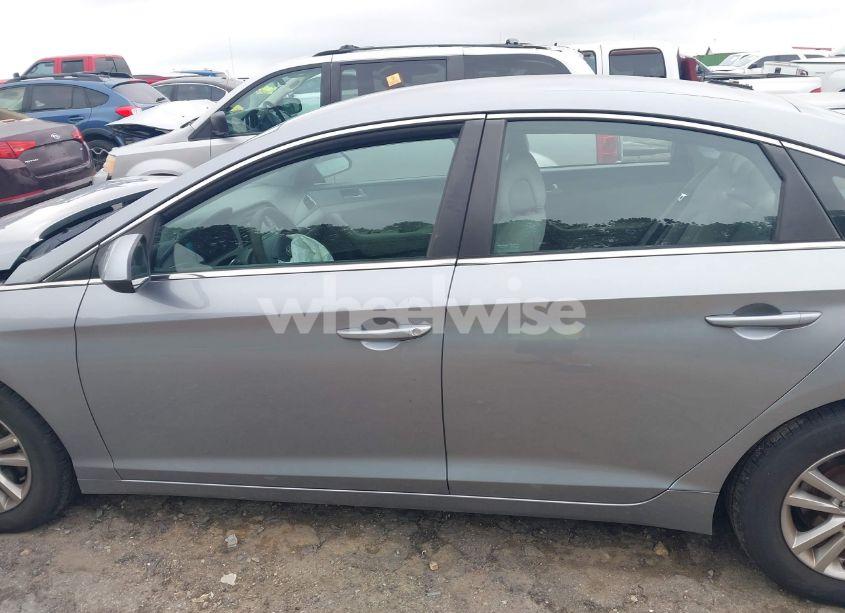 Photo 15 of 2016 Hyundai Sonata (VIN 5NPE24AF7GH385936)