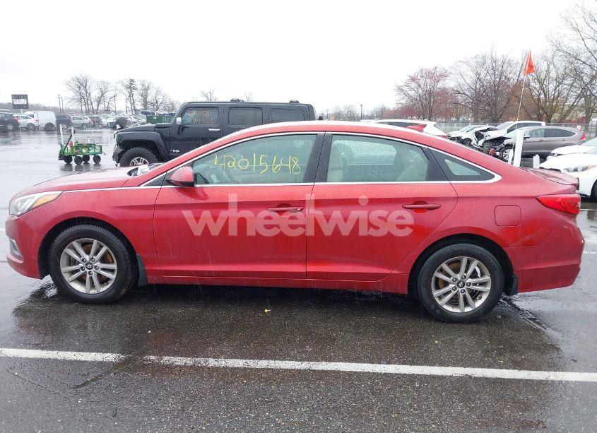 Photo 17 of 2016 Hyundai Sonata SE (VIN 5NPE24AF7GH391820)