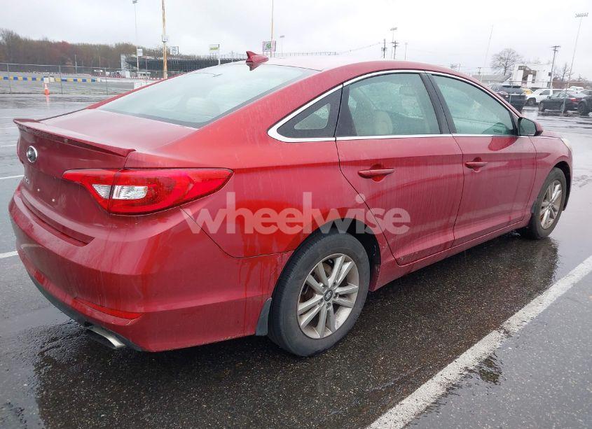 Photo 4 of 2016 Hyundai Sonata SE (VIN 5NPE24AF7GH391820)