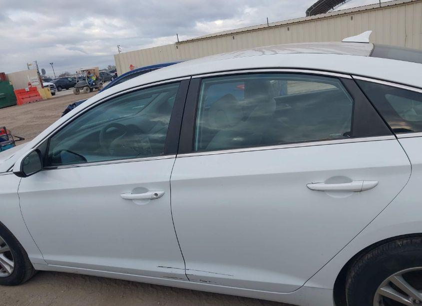 Photo 15 of 2016 Hyundai Sonata (VIN 5NPE24AF7GH404579)