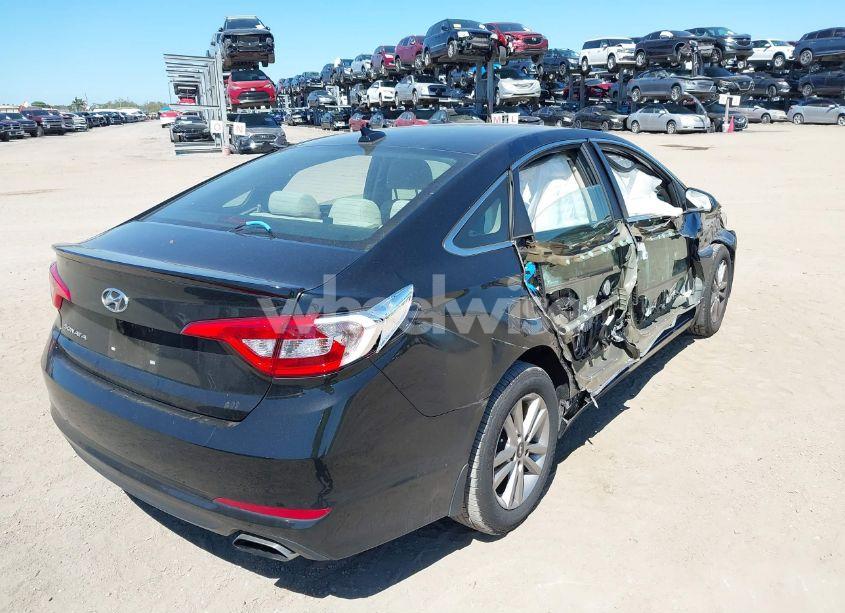 Photo 4 of 2016 Hyundai Sonata SE (VIN 5NPE24AF7GH408325)