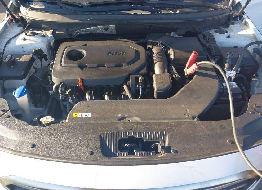 Photo 10 of 2016 Hyundai Sonata SE (VIN 5NPE24AF7GH430633)