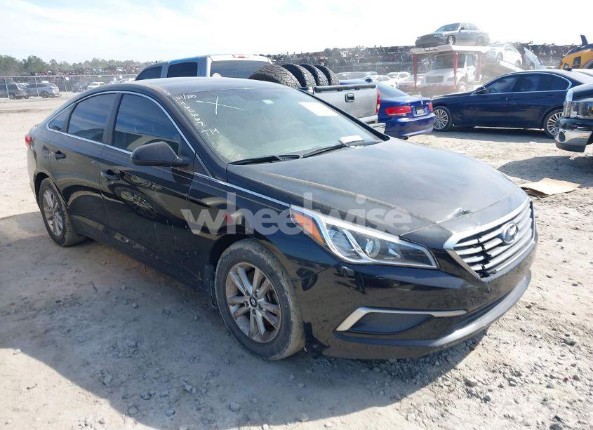 2017 Hyundai Sonata SE (VIN 5NPE24AF7HH460667) main photo