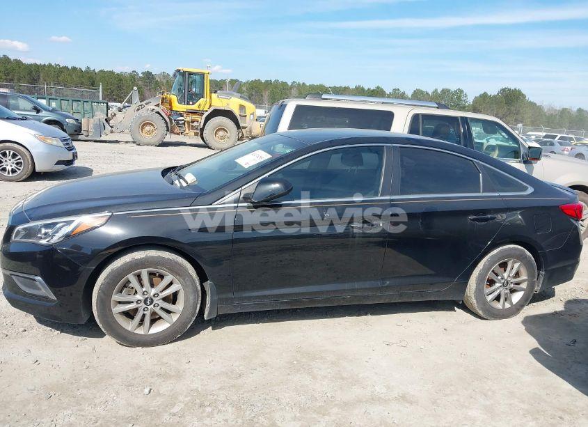 Photo 13 of 2017 Hyundai Sonata SE (VIN 5NPE24AF7HH460667)