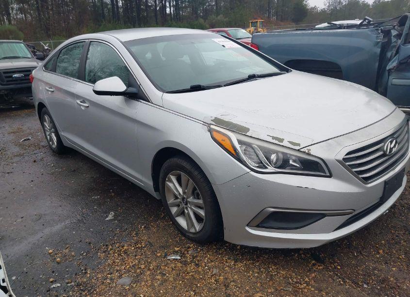 2017 Hyundai Sonata (VIN 5NPE24AF7HH462421) main photo