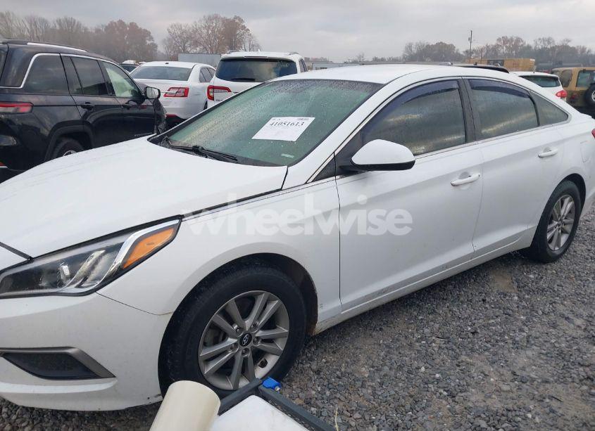 Photo 2 of 2017 Hyundai Sonata N/A (VIN 5NPE24AF7HH493037)