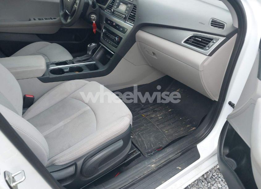 Photo 5 of 2017 Hyundai Sonata N/A (VIN 5NPE24AF7HH493037)