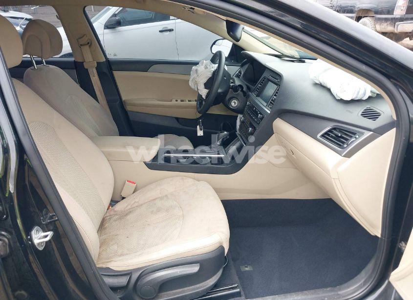 Photo 5 of 2017 Hyundai Sonata SE (VIN 5NPE24AF7HH505476)