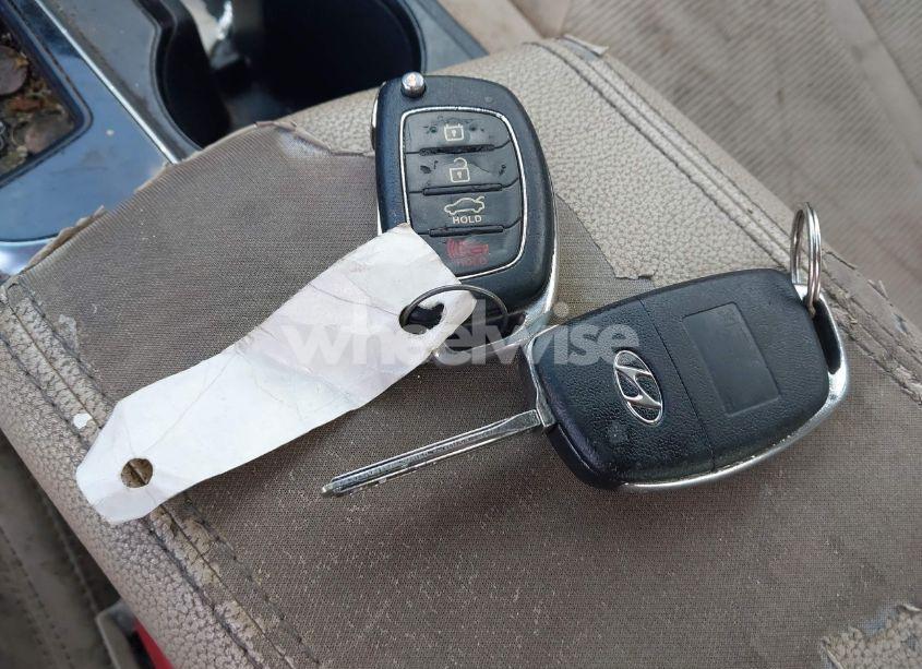 Photo 11 of 2017 Hyundai Sonata SE (VIN 5NPE24AF7HH510239)