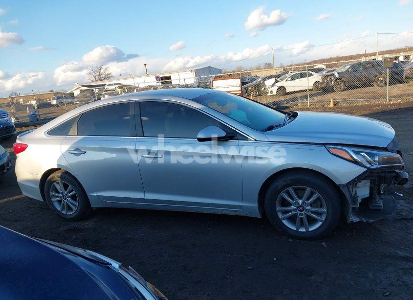 Photo 13 of 2017 Hyundai Sonata SE (VIN 5NPE24AF7HH547338)